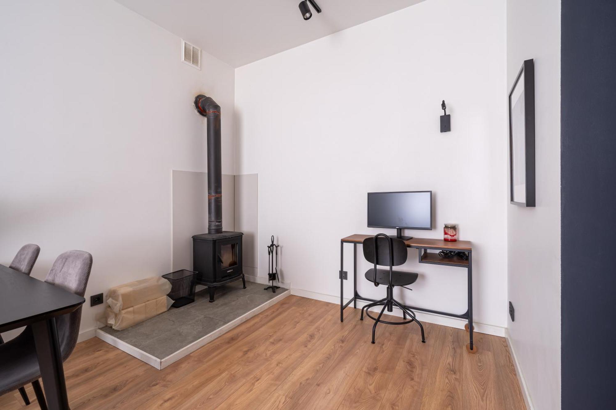 ריגה Lienes Iela Gem 1Br Apartment With Fireplace In Historic Unesco Center מראה חיצוני תמונה