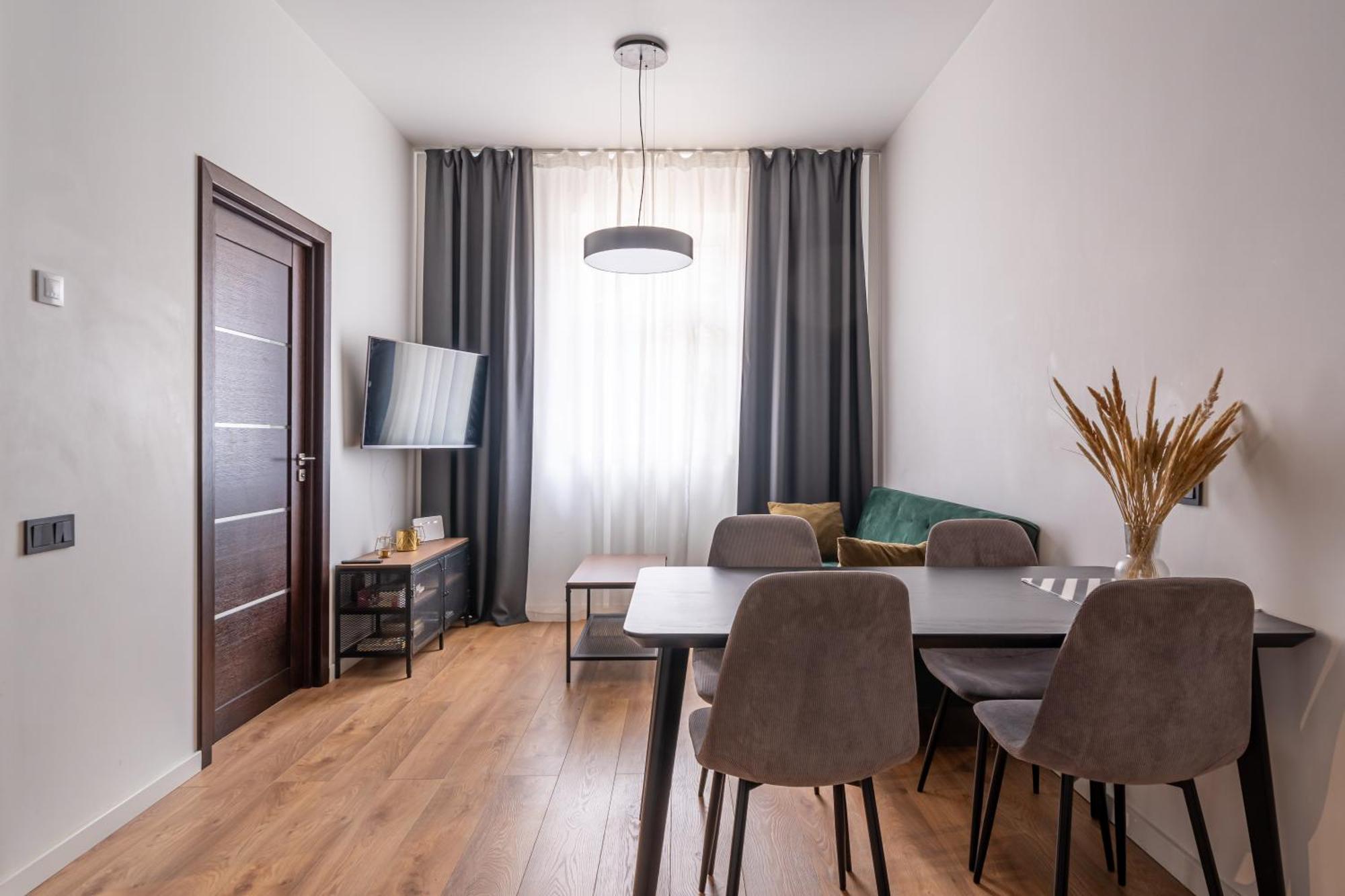 ריגה Lienes Iela Gem 1Br Apartment With Fireplace In Historic Unesco Center מראה חיצוני תמונה