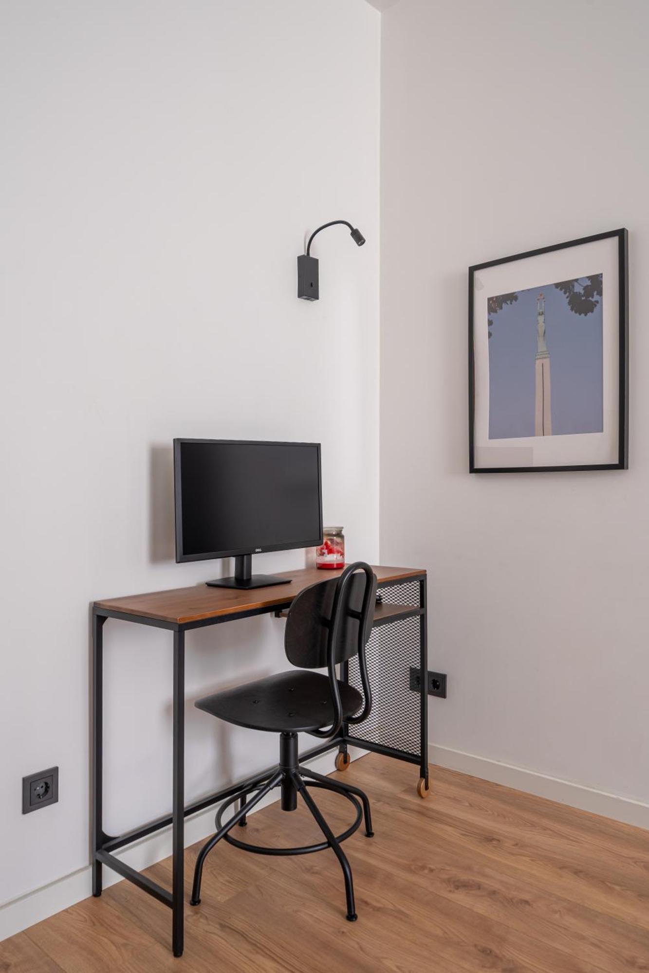 ריגה Lienes Iela Gem 1Br Apartment With Fireplace In Historic Unesco Center מראה חיצוני תמונה